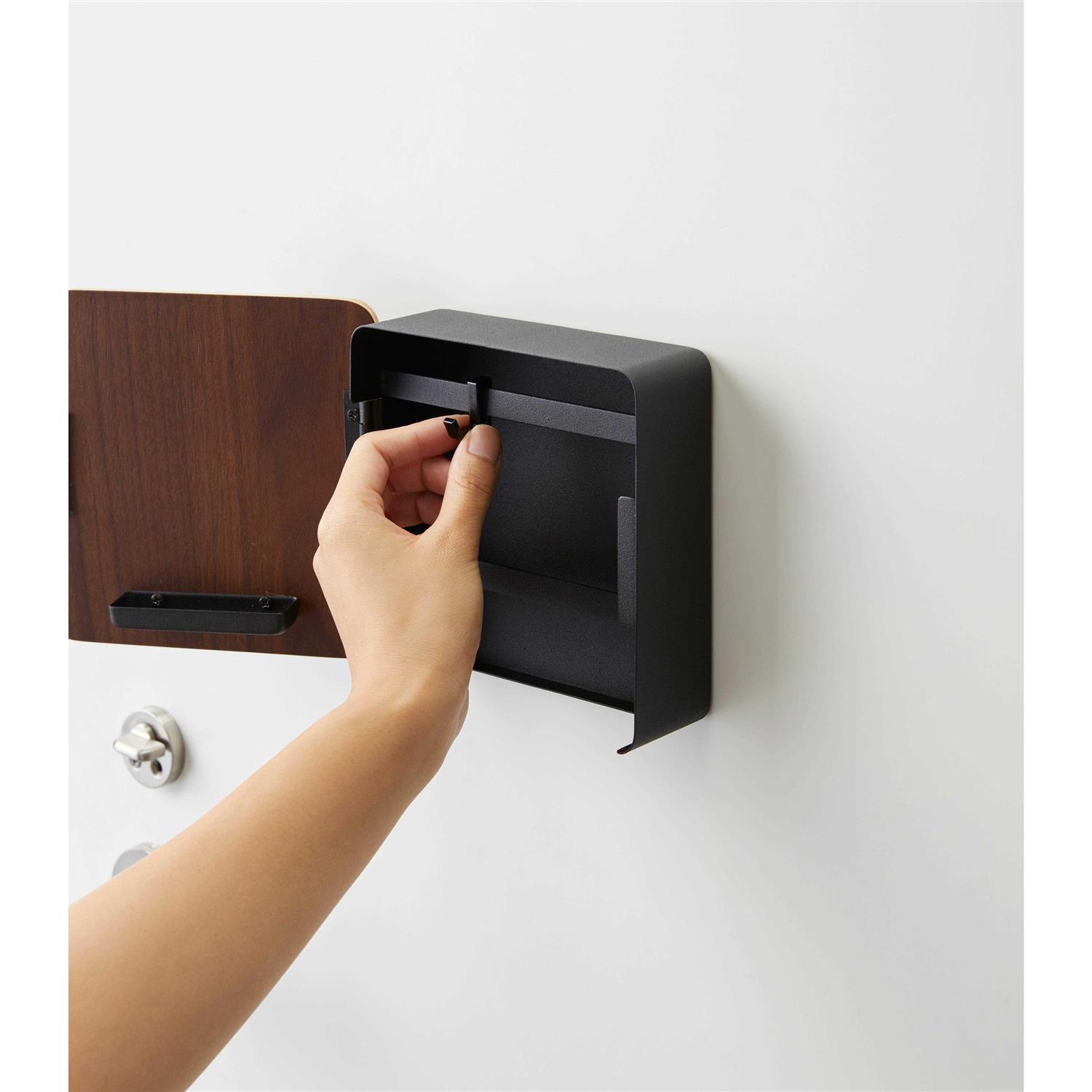 Yamazaki Home Magnetic Key Cabinet - Image 5