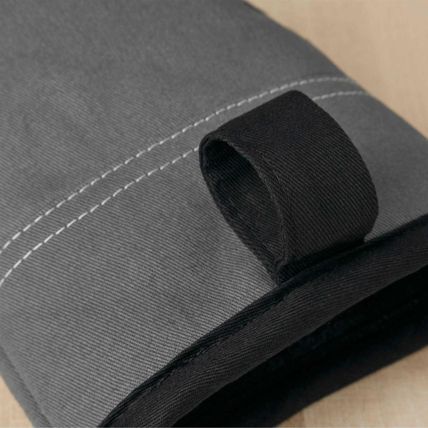 KitchenAid Beacon Two-Tone Oven Mitt Set - Image 5