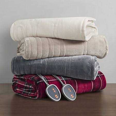 Beautyrest Heated Electric Plush Blanket - Image 3