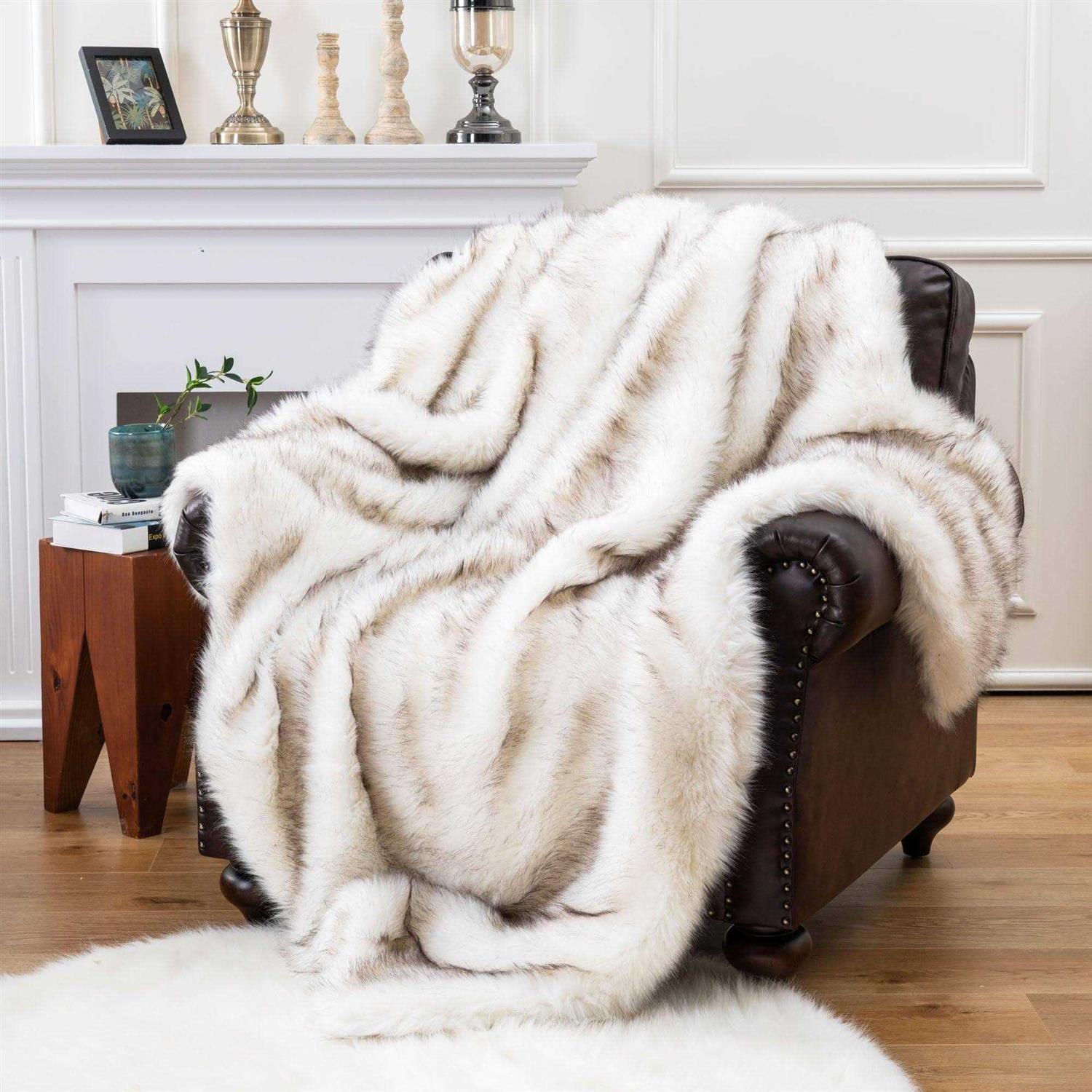 Battilo HOME Luxury Faux Fur Blanket Throw - Image 4