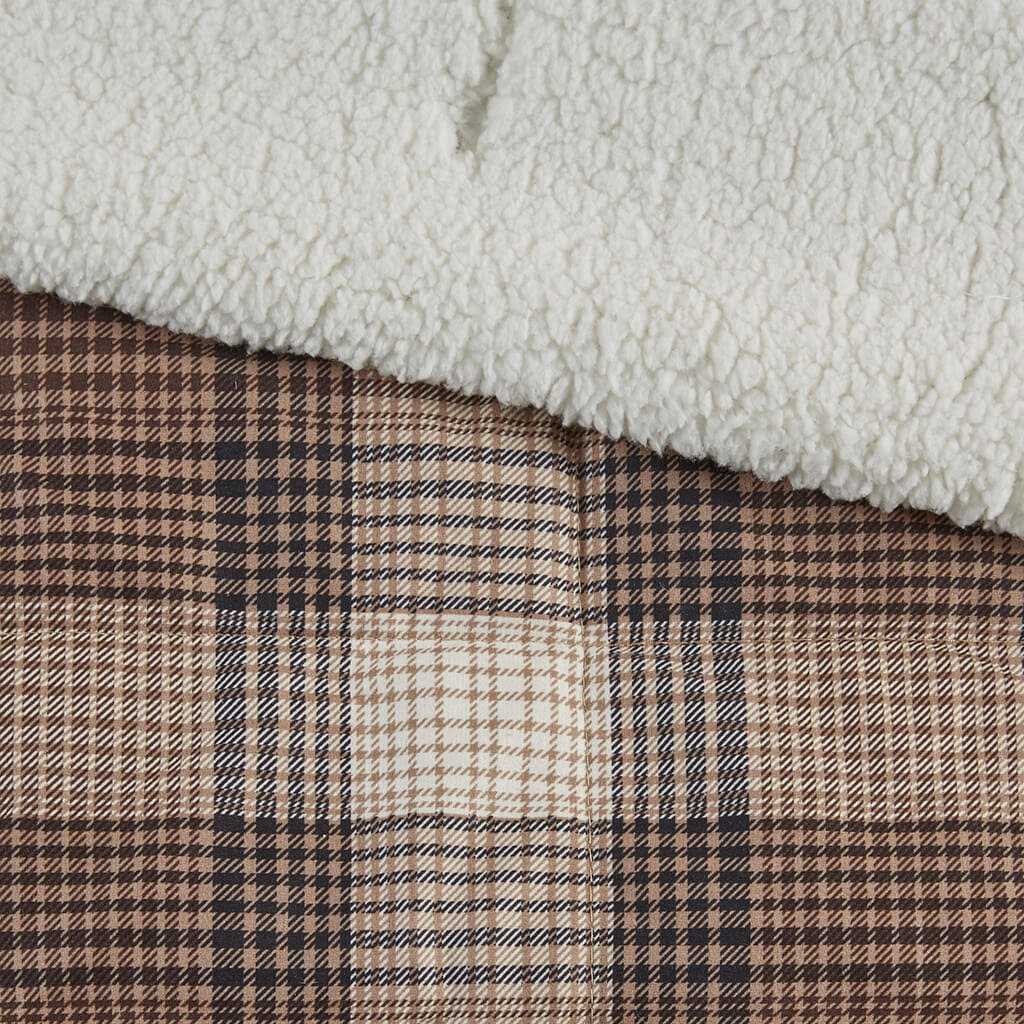 Woolrich Tasha Oversized Sofstpun Down Alternative Throw - Image 4