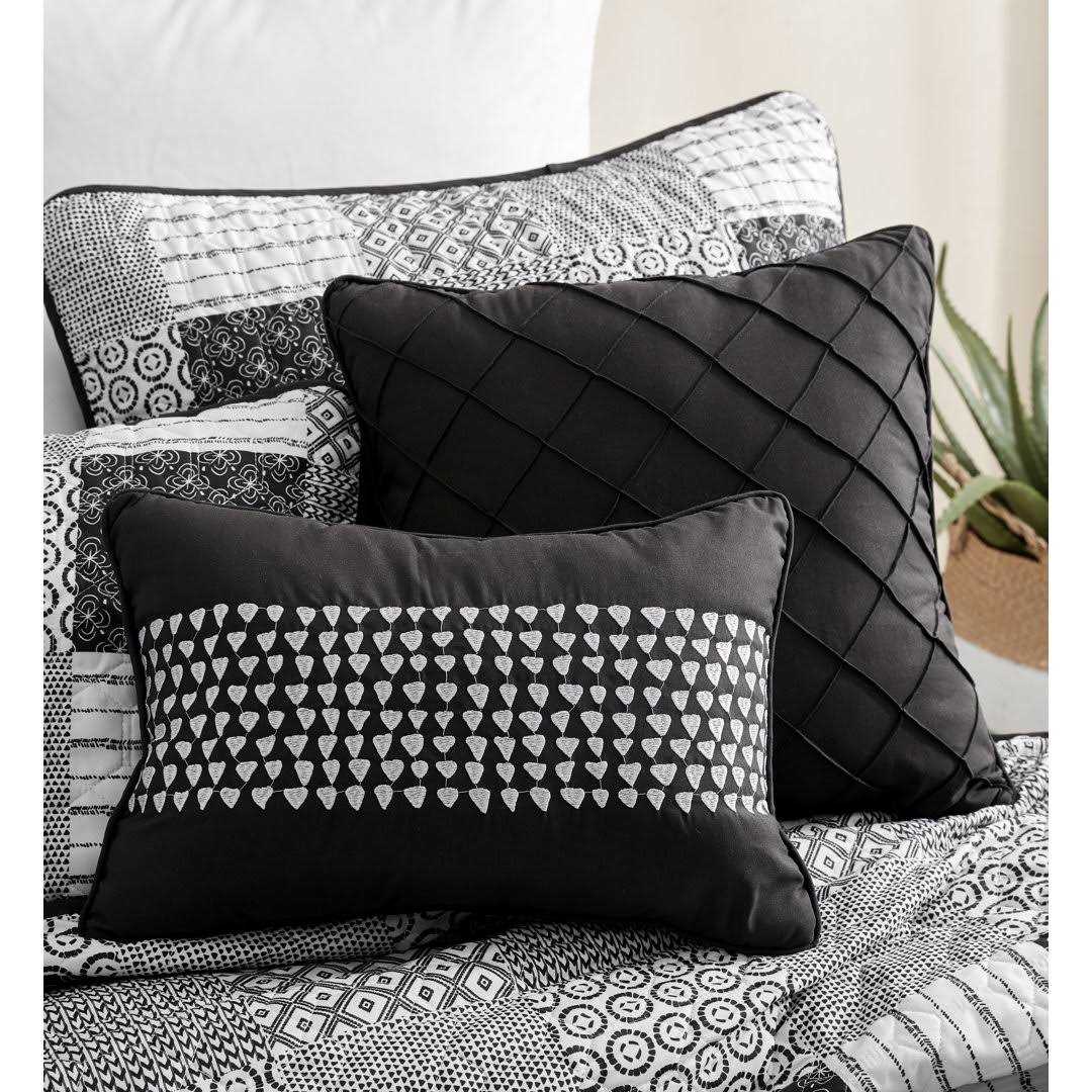 Avondale Manor Evangeline Quilt Set - Image 3