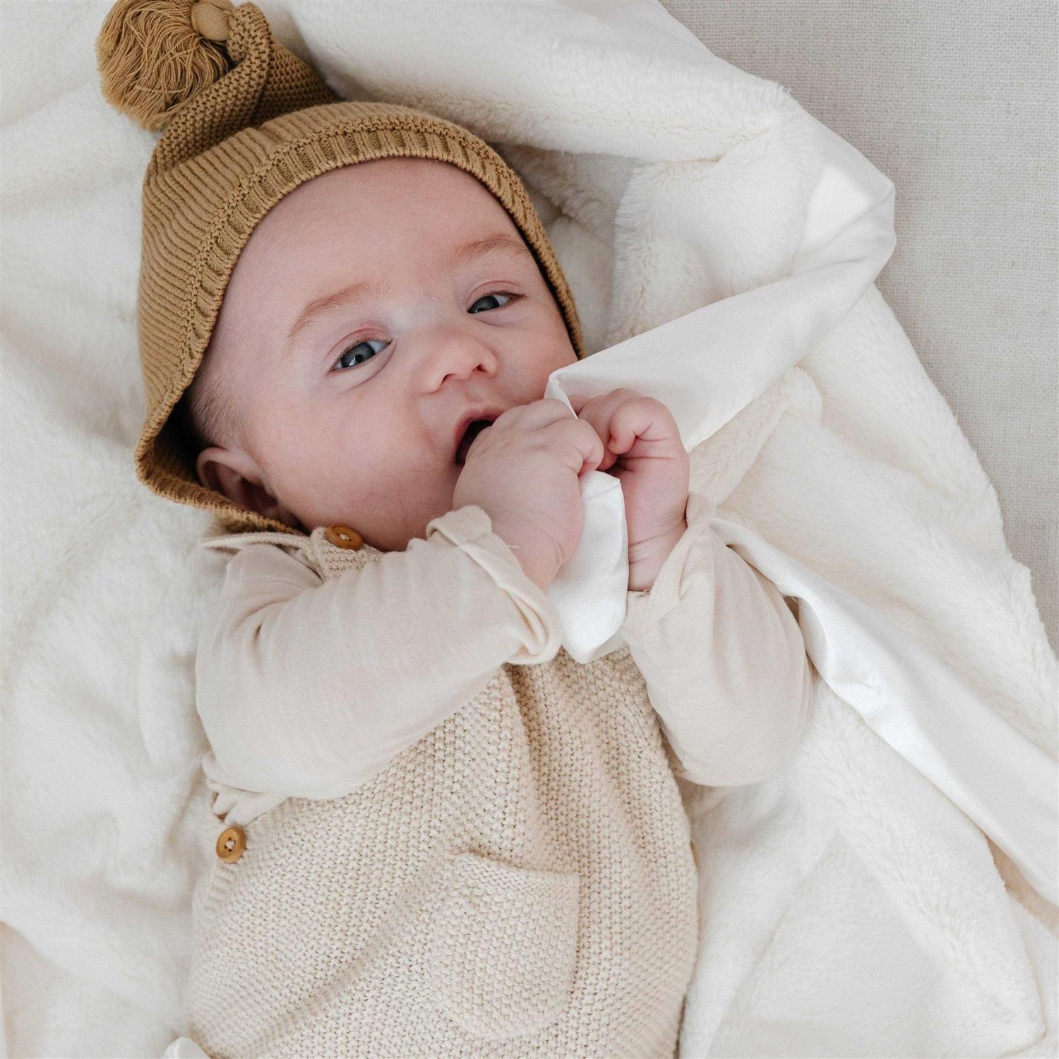 Saranoni Satin Border Blanket - Image 5