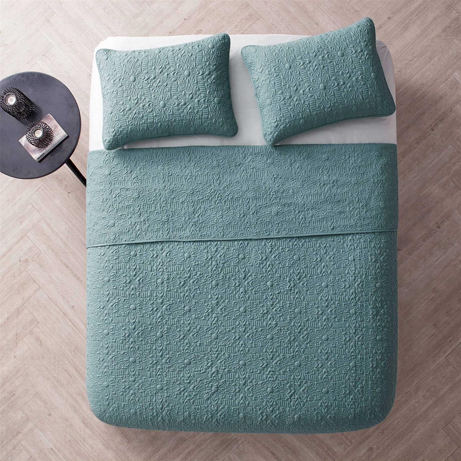 Vcny Home Caroline Embossed Quilt Set - Image 3