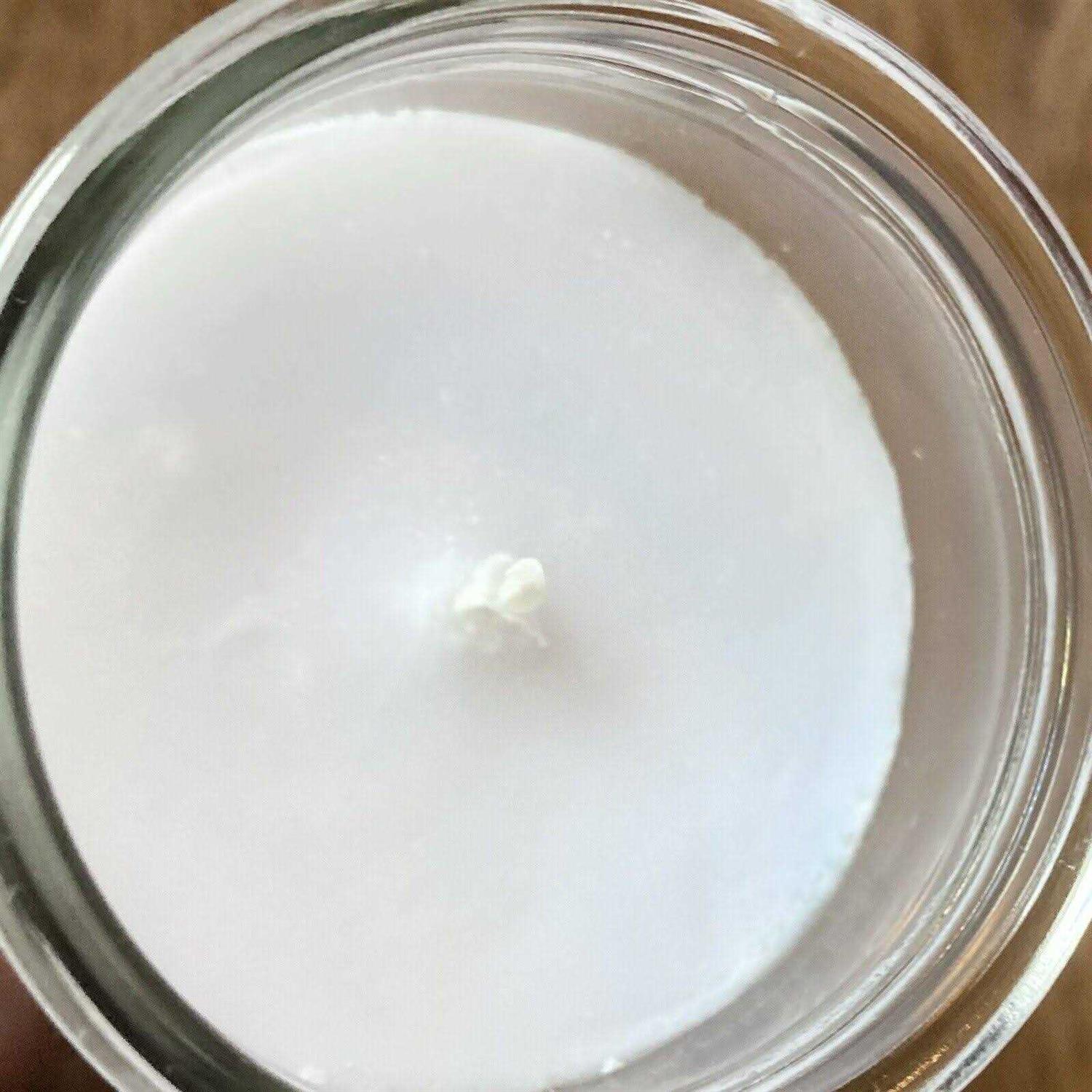 2 Classic White Candles in Glass - Image 4